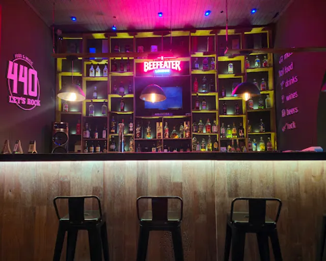440 Rock & Bar