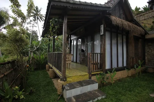 Sewaka Bayu House and Villas