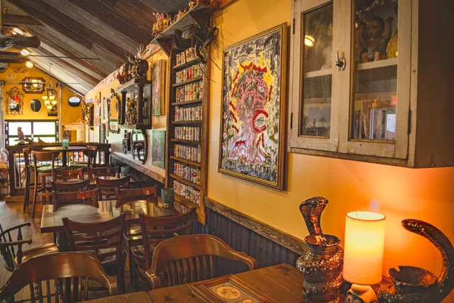 The Porch & Voodoo Lounge, Bar & Fire Kitchen.