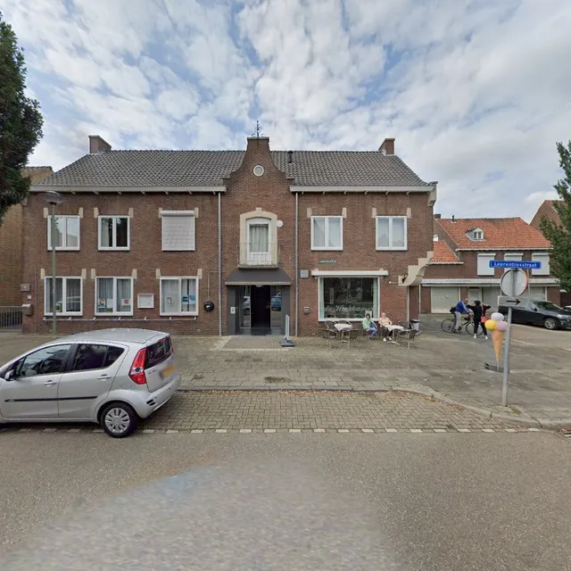 De Hoeskamer ( Voormalig "Oos Heim")