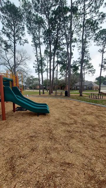 Bay Forest Park & Pool