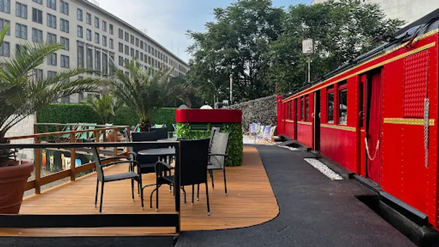 Train Cocktailbar
