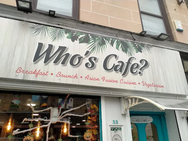 Who's Cafe?
