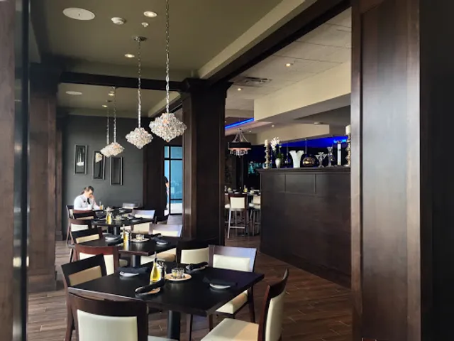 Johnny's Italian Steakhouse & Event Center