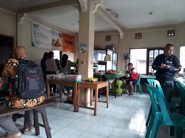 Warung Makan Tengkleng dan Ramesan Yu Nah