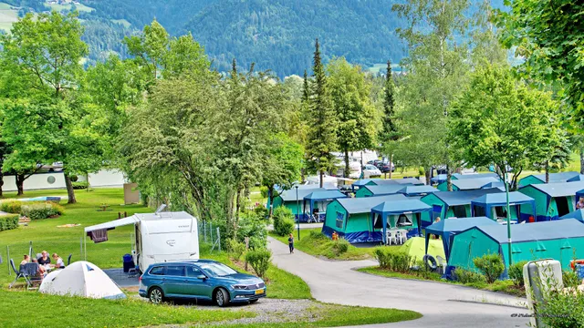 Camping am Waldbad Dellach im Drautal