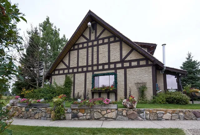 Rocky Ridge Country Lodge