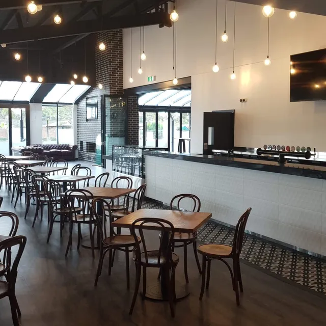 The Riverton Bar and Grill