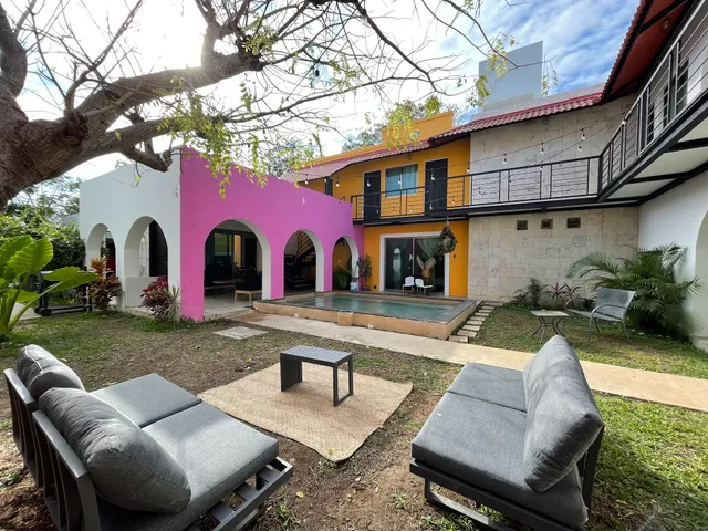 Casa Bugambilias B&B