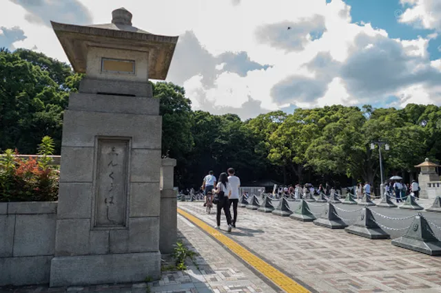Jingū Bashi (Shrine Bridge)