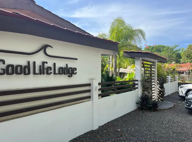 Good Life Lodge
