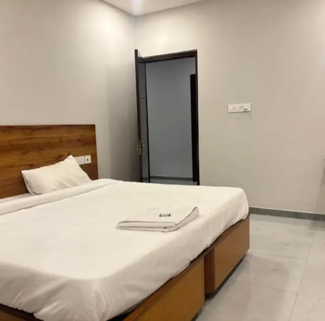 HOTEL VAISHNAVI CLASSIC