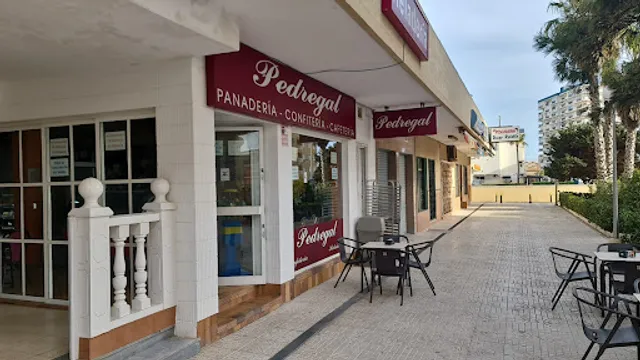 Pedregal Cafetería - Heladería - Panadería