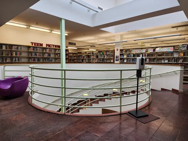 Frances Howard Goldwyn - Hollywood Regional Branch Library