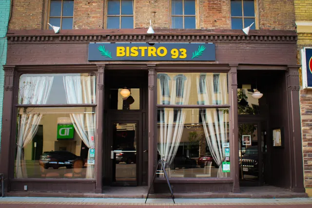 Bistro 93
