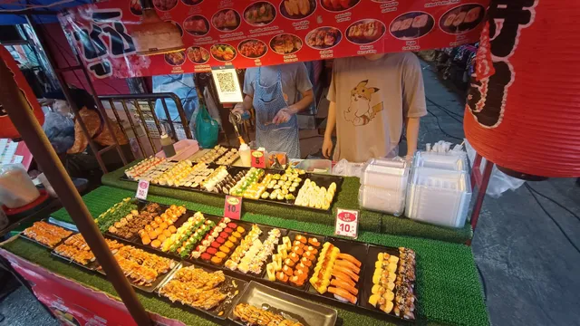 Mercado Nocturno Sabado