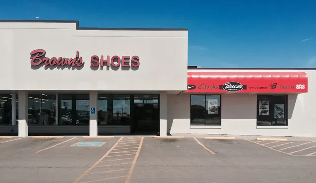 Brown's Shoe Fit Co