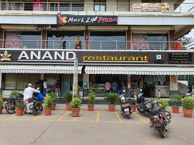Anand Restaurant And Banquet