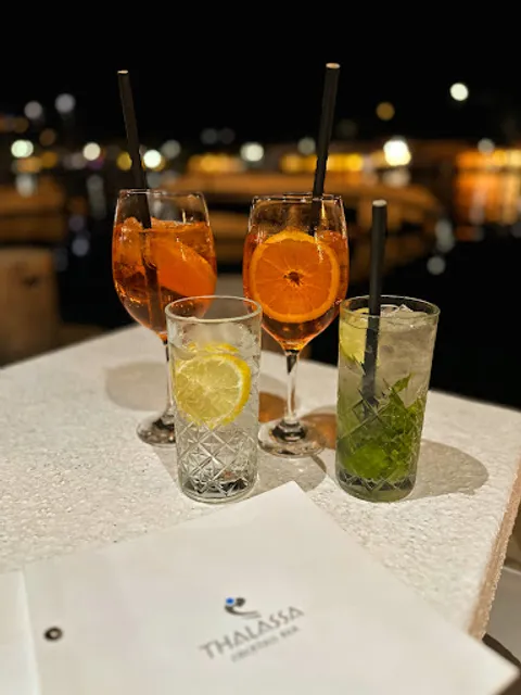 Thalassa Clothes & Wine Bar - Cocktail Bar