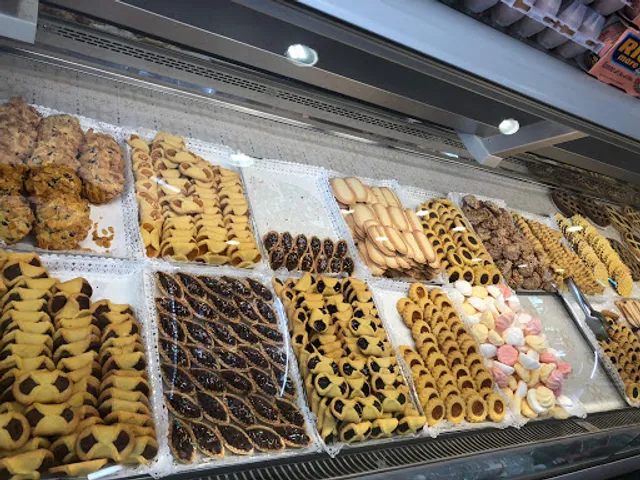 L' Angolo Dei Sapori... 🍞 🍕 🍰🍦🍾🌭 Roma