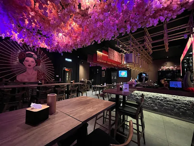 Sakugei Yakitori Rooftop Bar 樱姬居酒屋