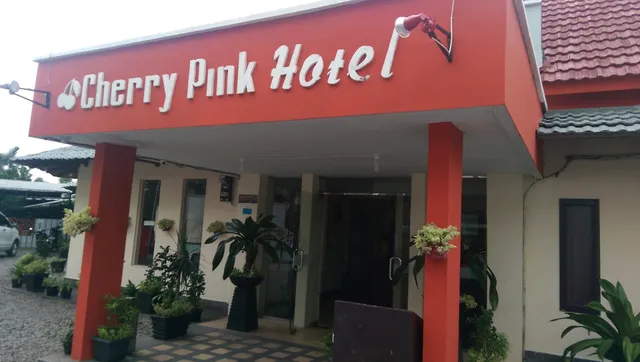 Cherry Pink Hotel Medan RedPartner