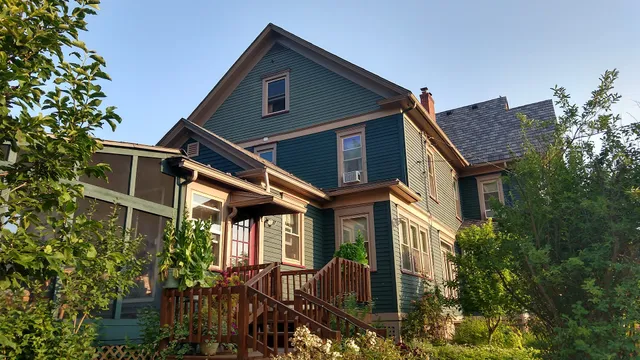 Rosewood Bed & Breakfast