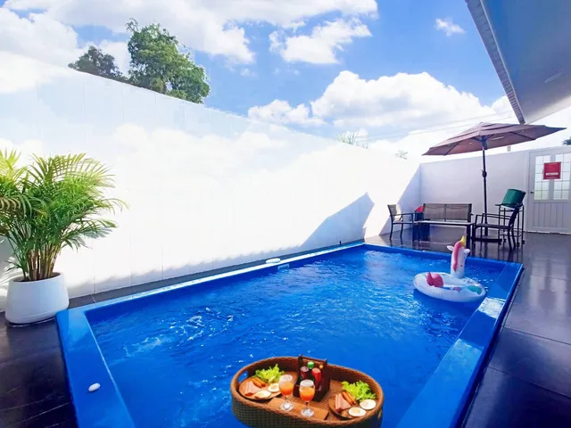 Mardi Poolvilla Bangsaen