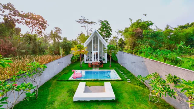 Karabineri Villa Jogja | Villa di Jogjakarta |