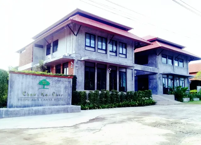 Tropicana Lanta Resort