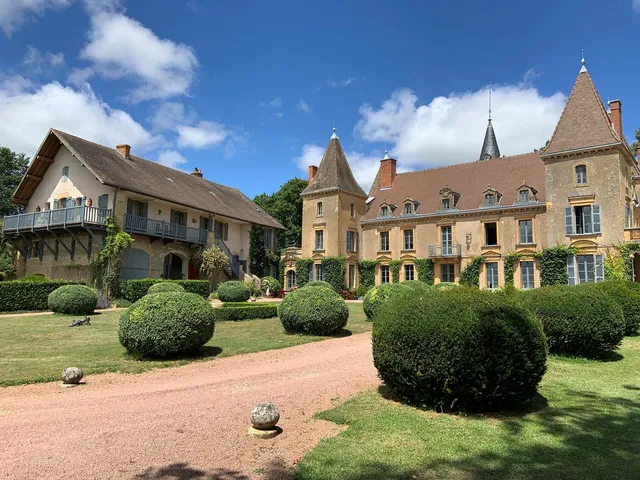 Château de Vaulx -Gites et chambres d'hôtes en Brionnais