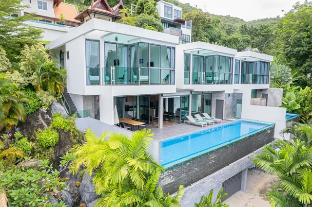 Baan Saint-Tropez Sea View Villas Kata Beach