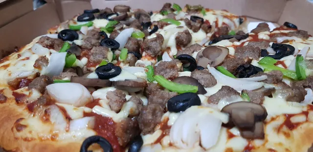 Lorenzo Pizza | لورينزو بيتزا
