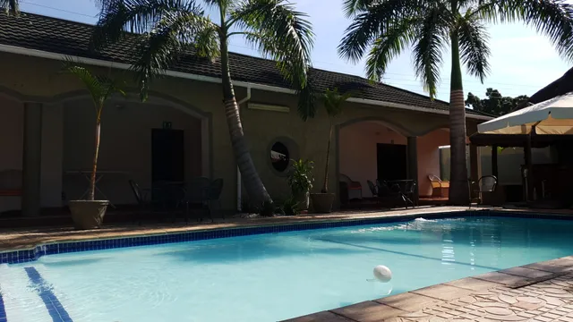 Asenga Executive Lodge Livingstone