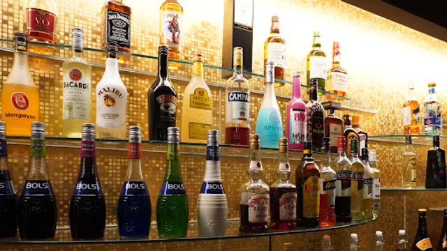 ダーツバー＆カラオケバー ZINO（ジーノ）三宮店