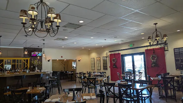 Eighty Acres Kitchen & Bar