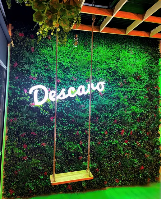 Descaro Coffee & Drinks