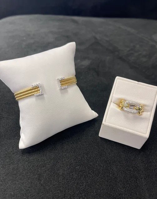 Phoenix Jewelers Inc