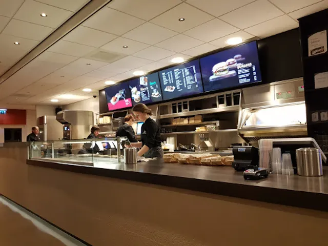 'n Olden Tram Fastfood Restaurant