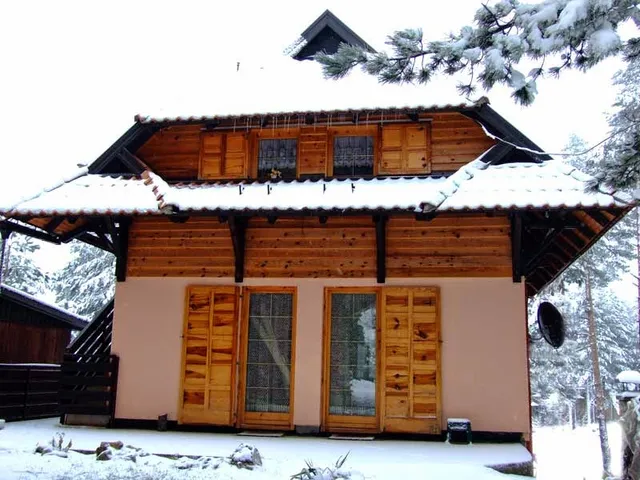 Apartmani i sobe "Vila Joka"