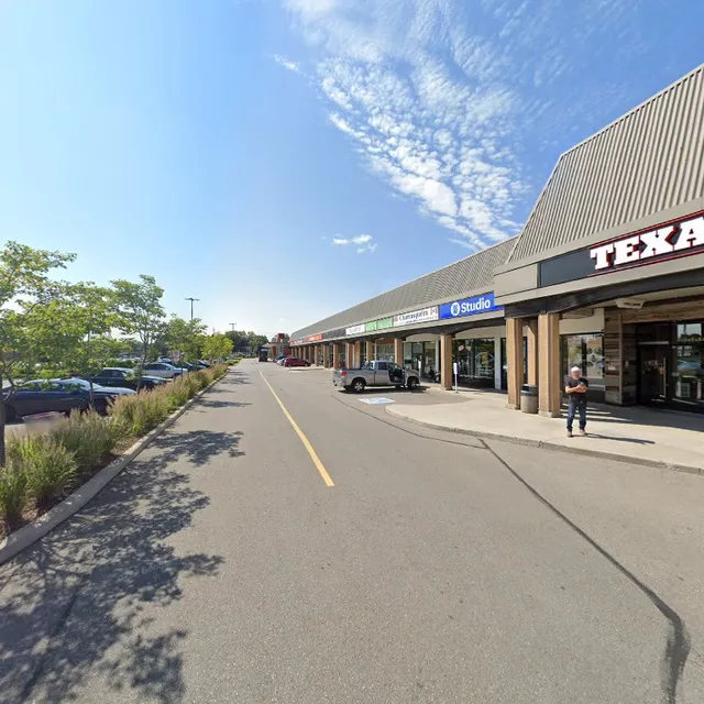 Burgers and Poutine Republik