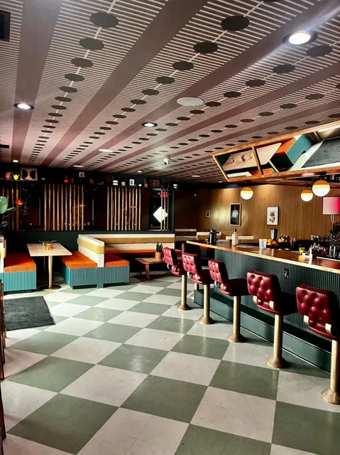 GoodTimes Full Service bar