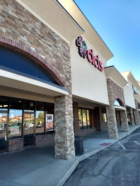 Cicis Pizza