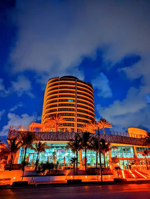 Paramount Fort Lauderdale