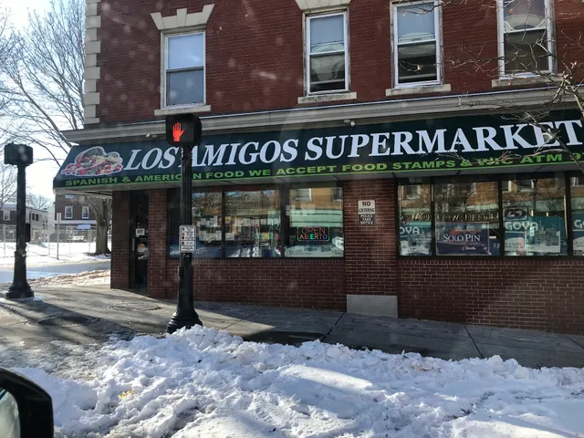 Los Amigos Supermarket