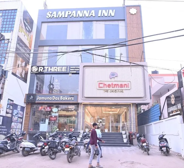 Sampanna Inn