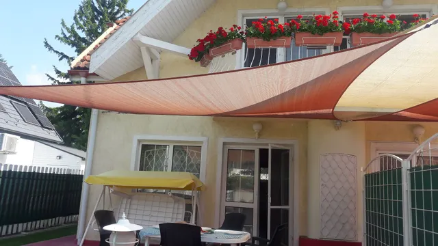 Adra Villa - Balatonkenese