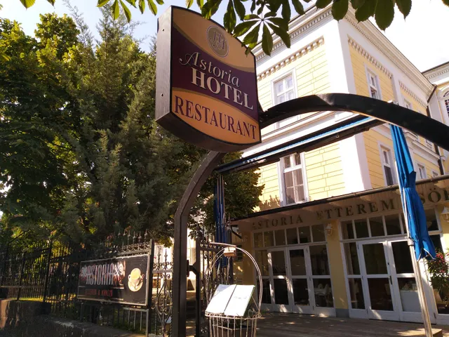 Hotel Astoria Restaurant Etterem