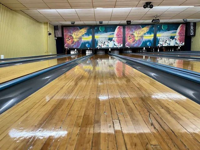 Coach & Four Bowling Lanes