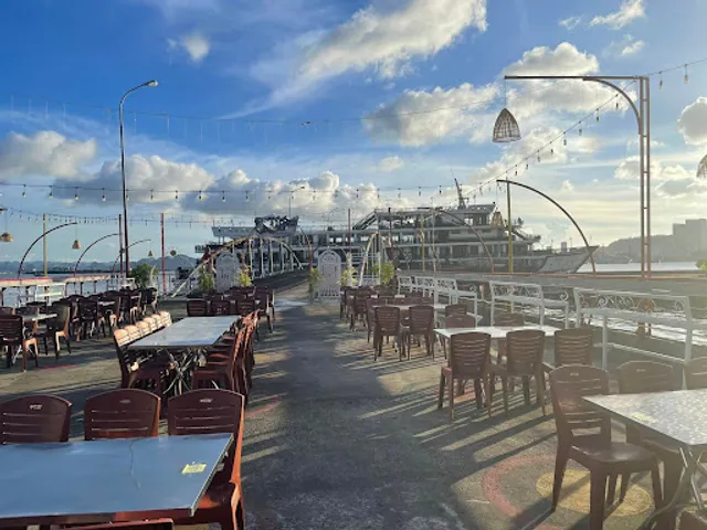 Nhà Hàng Khải Hương 2 - Sân Bia, Hải Sản & Lẩu Nướng View Biển
